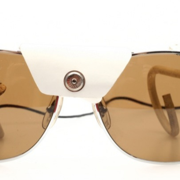 Ski glasses